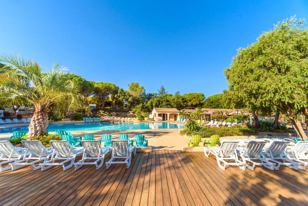3 Bedroom Chalets Camping Lei Suves - Joycasa รอกเกอบรูน-ซูร์-อาร์ฌ็องส์ ภายนอก รูปภาพ