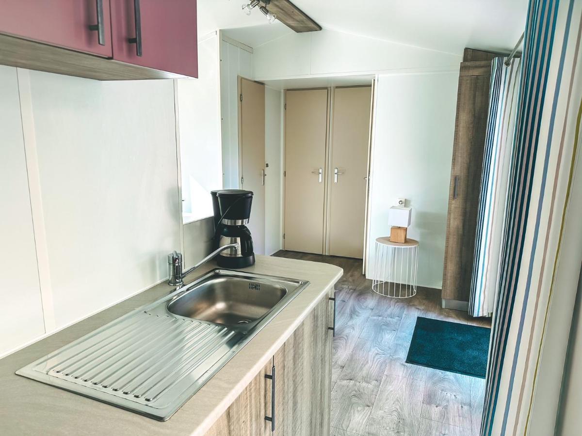 3 Bedroom Chalets Camping Lei Suves - Joycasa รอกเกอบรูน-ซูร์-อาร์ฌ็องส์ ภายนอก รูปภาพ