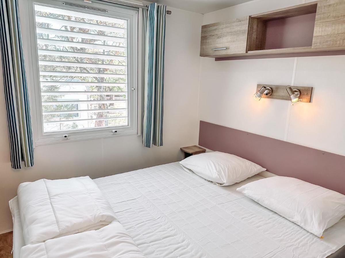 3 Bedroom Chalets Camping Lei Suves - Joycasa รอกเกอบรูน-ซูร์-อาร์ฌ็องส์ ภายนอก รูปภาพ