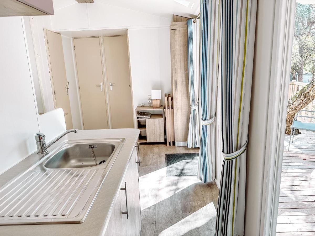 3 Bedroom Chalets Camping Lei Suves - Joycasa รอกเกอบรูน-ซูร์-อาร์ฌ็องส์ ภายนอก รูปภาพ