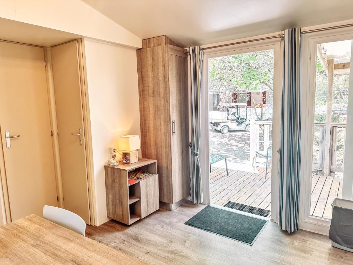 3 Bedroom Chalets Camping Lei Suves - Joycasa รอกเกอบรูน-ซูร์-อาร์ฌ็องส์ ภายนอก รูปภาพ