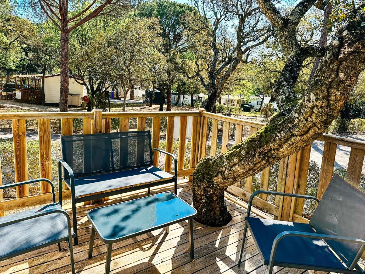 3 Bedroom Chalets Camping Lei Suves - Joycasa รอกเกอบรูน-ซูร์-อาร์ฌ็องส์ ภายนอก รูปภาพ
